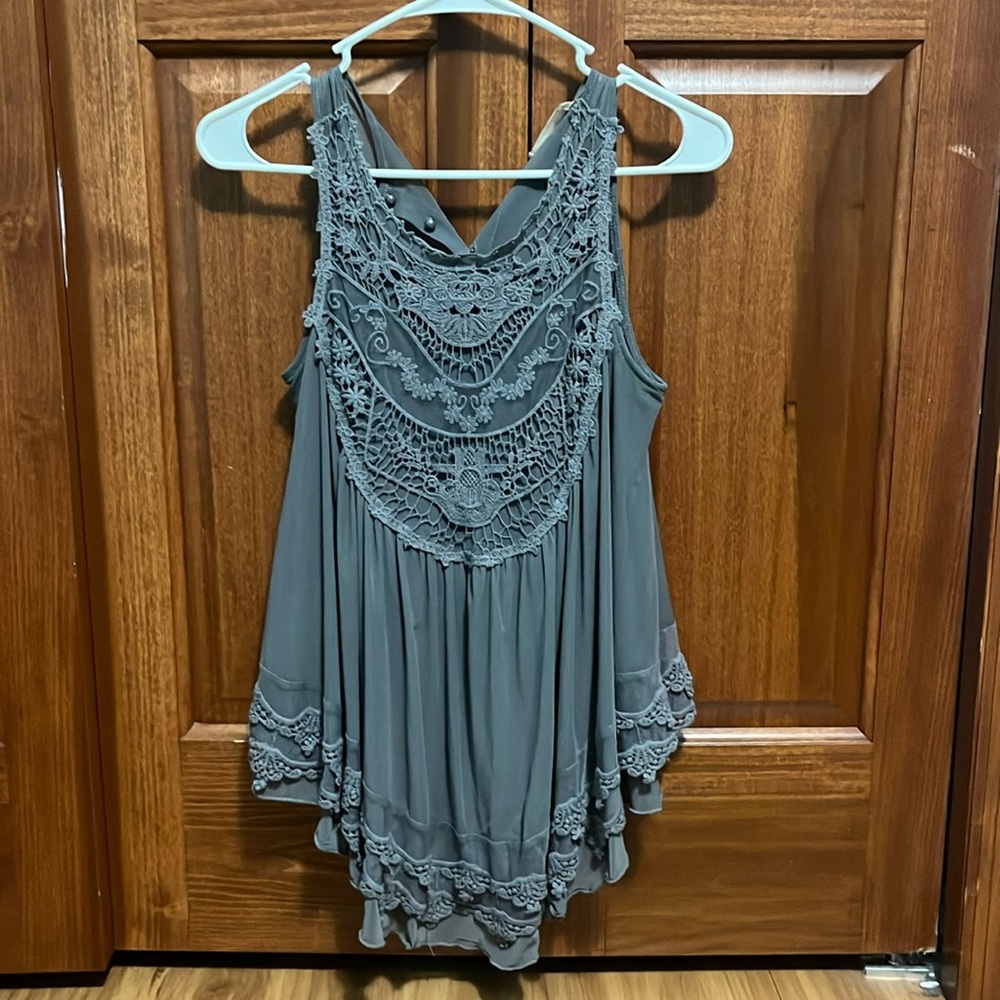 Altar’d State Flowy Boho Gray Tank Top